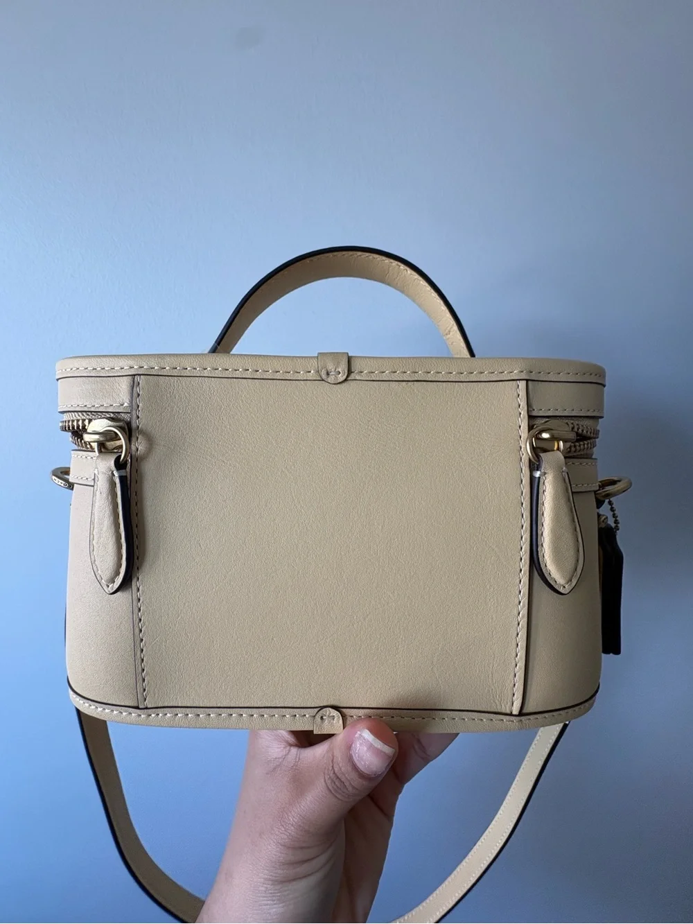 Coach Trail Bag in Vanilla - Picture 3 of 13